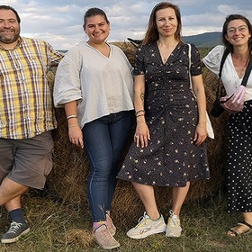 016_280x280_crop_478b24840a