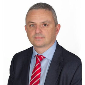 stamen-bankovski-karieri_280x280_crop_478b24840a