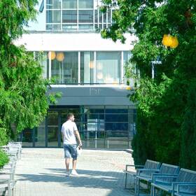 1377594_280x280_crop_478b24840a