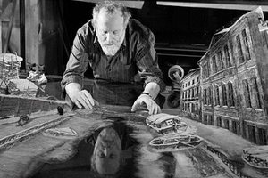 russian-animator-yuriy-norshteyn-in-his-studio_300x200_crop_478b24840a