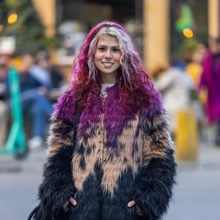 ana-thesofiatimes-com_700x700_crop_478b24840a