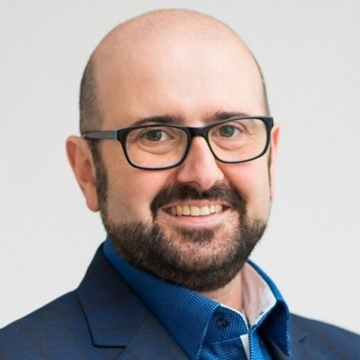 02-kristiqn-postadjiqn-v-kapital-678x410-crop-478b24840a_700x700_crop_478b24840a