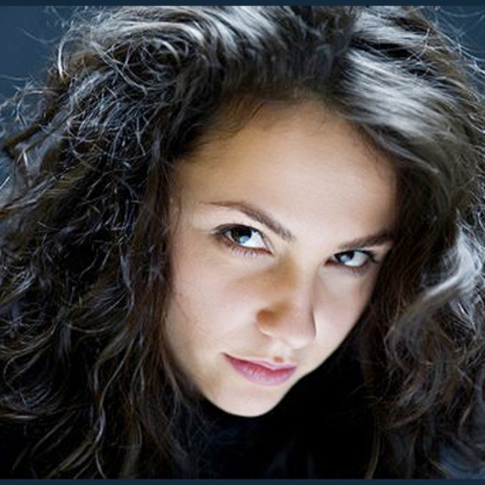 photo-24_700x700_crop_478b24840a