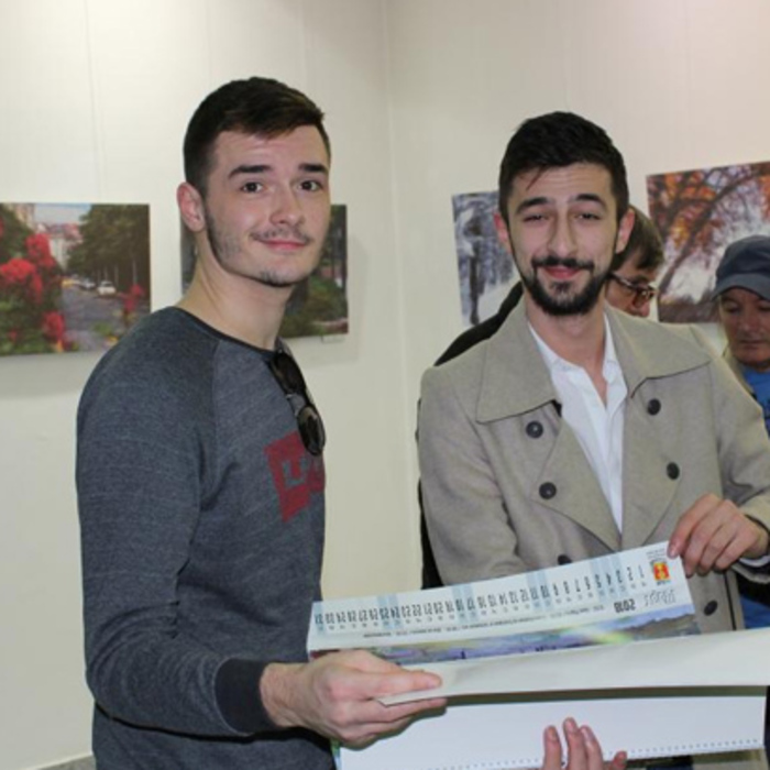 fotogenicno_700x700_crop_478b24840a