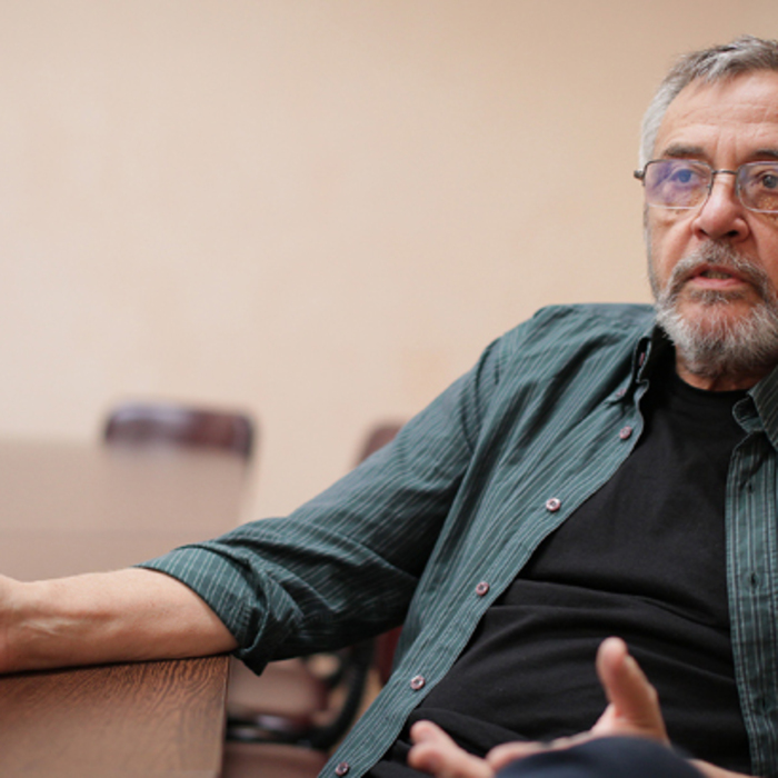 anri-kulev_700x700_crop_478b24840a