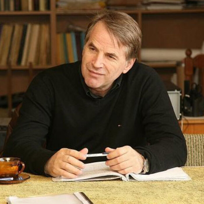 rejisiora-bojko-iliev_700x700_crop_478b24840a