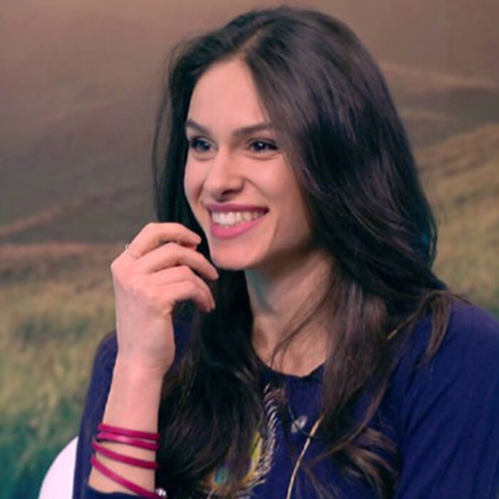 diana-handvieva-hot-arena_700x700_crop_478b24840a