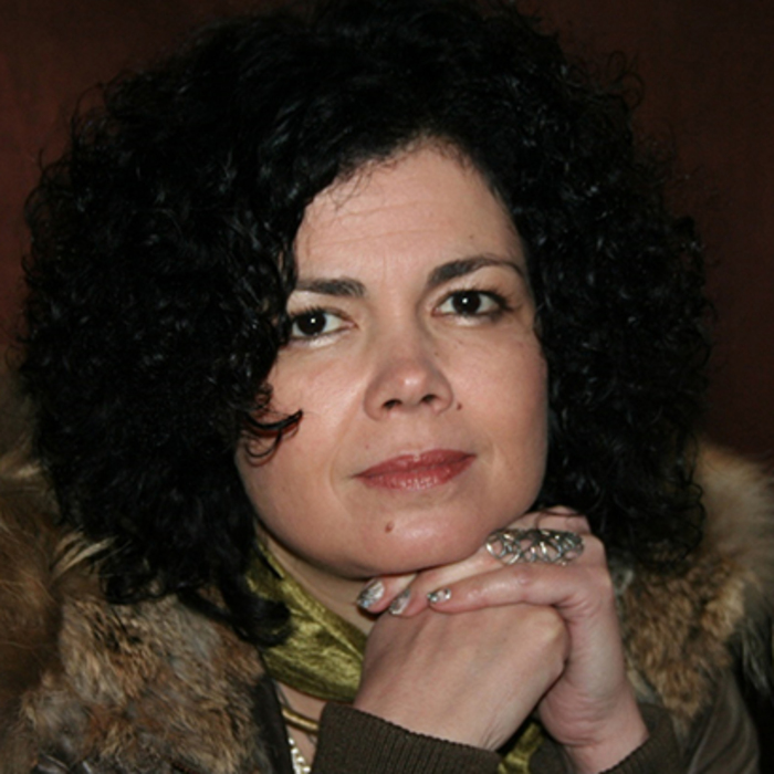 daniela-kadiiska_700x700_crop_478b24840a