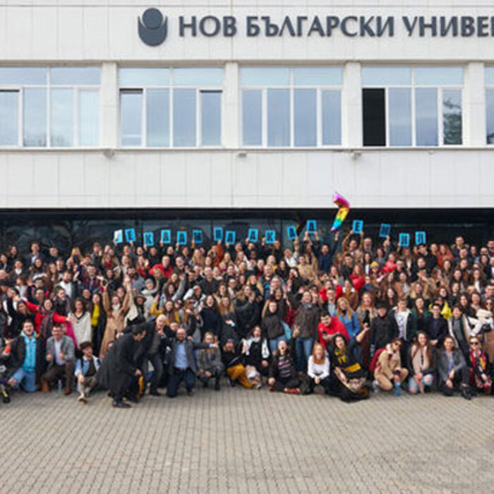 reklamna-akademiq_700x700_crop_478b24840a