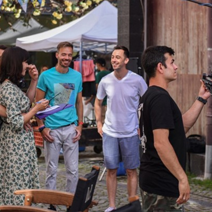 niki-iliev_700x700_crop_478b24840a