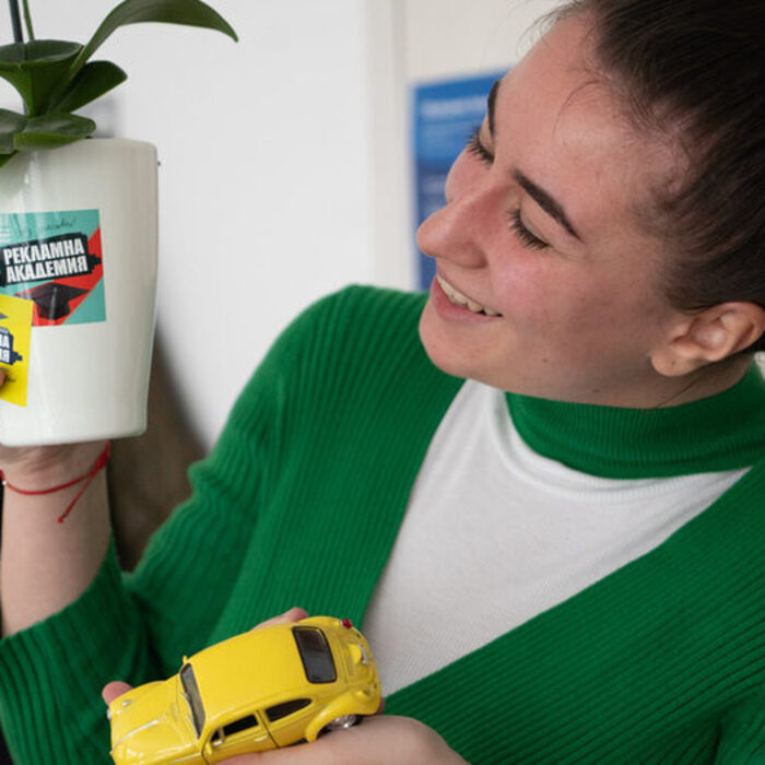 03_700x700_crop_478b24840a