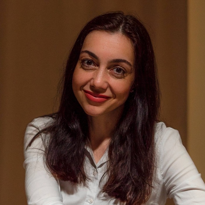 012_700x700_crop_478b24840a