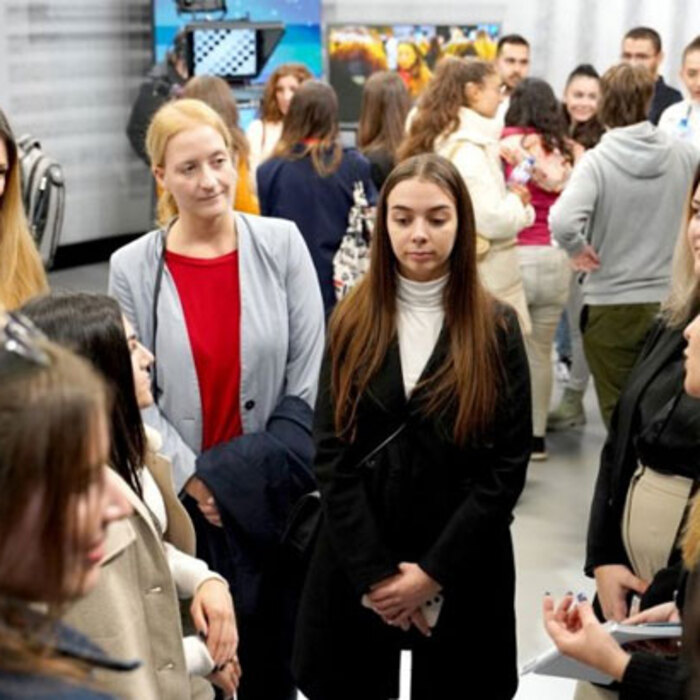 tv-academy_700x700_crop_478b24840a