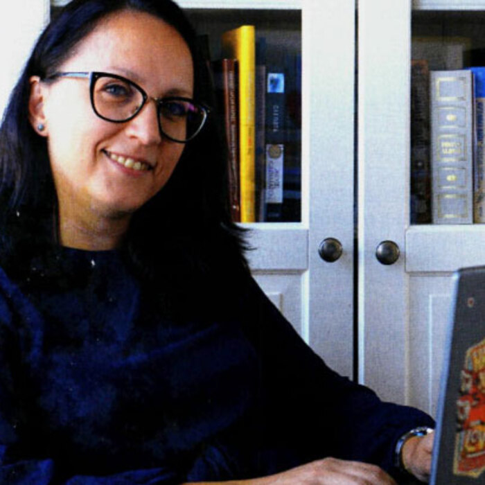 silviq-behar-v-kapital_700x700_crop_478b24840a