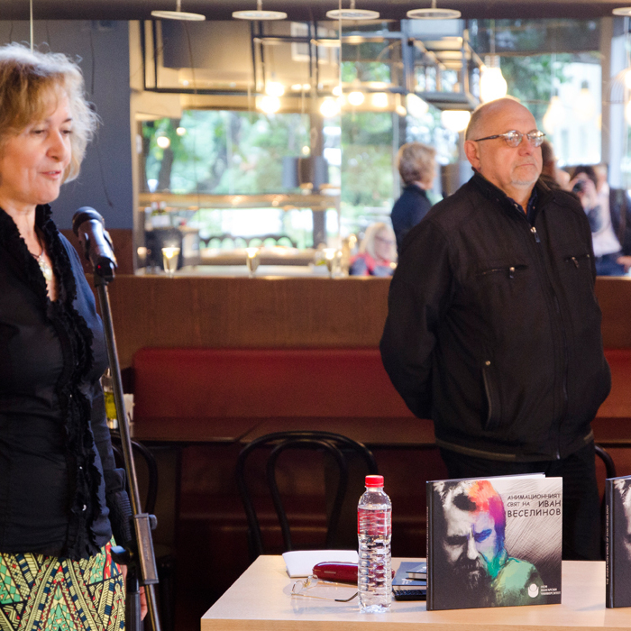 sh1_700x700_crop_478b24840a