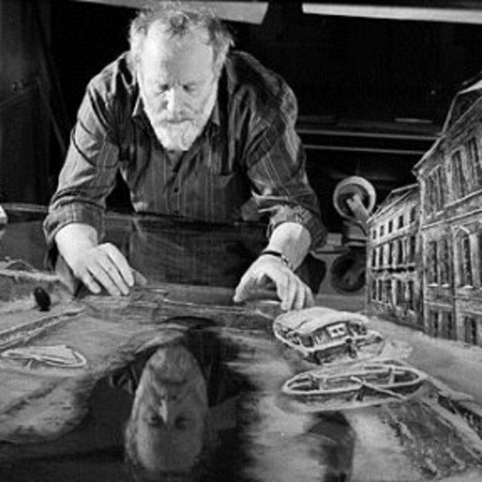 russian-animator-yuriy-norshteyn-in-his-studio_700x700_crop_478b24840a