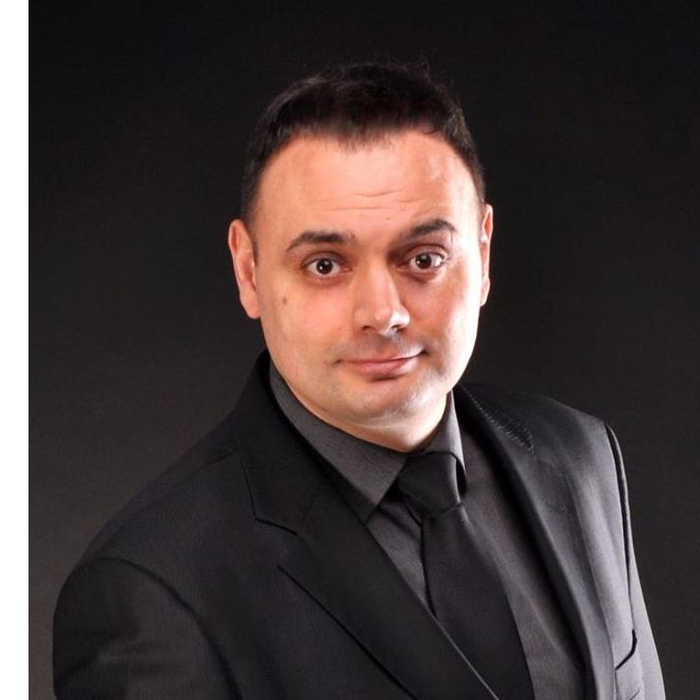 hari_700x700_crop_478b24840a