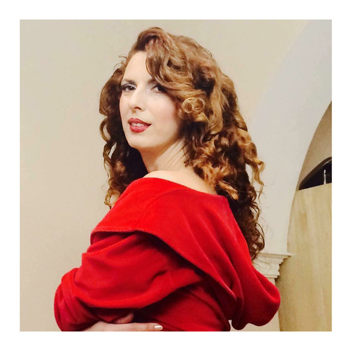 untitled-1_700x700_crop_478b24840a