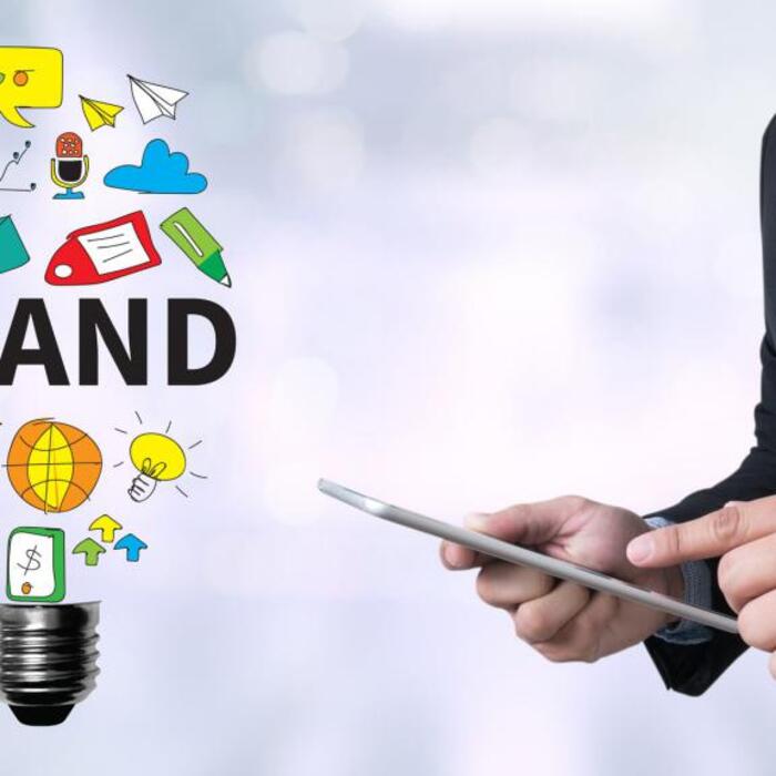 brand-manager-functions-and-functions-2_700x700_crop_478b24840a