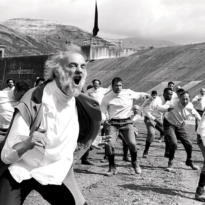 luka-set-01-sam-louwyck-photo-by-sabina-christova-sm_700x700_crop_478b24840a