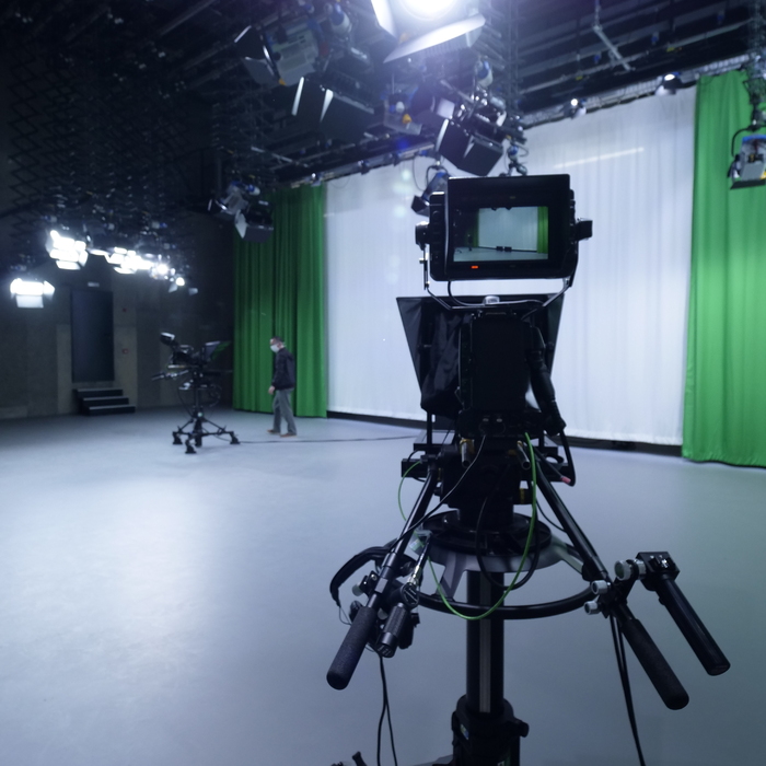 1833740_700x700_crop_478b24840a